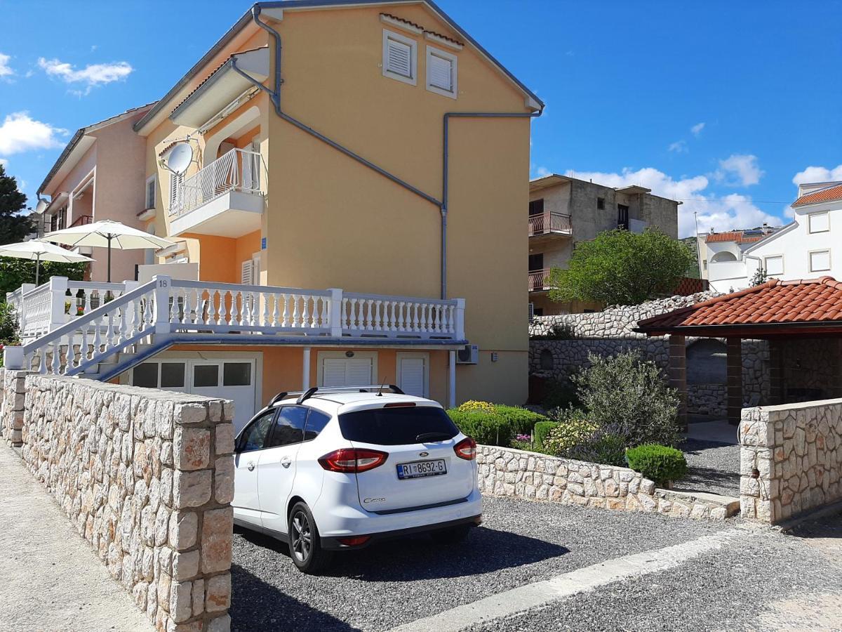 Apartments Pavelic Нови-Винодолски Экстерьер фото